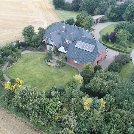 Gartentraum Apartment *